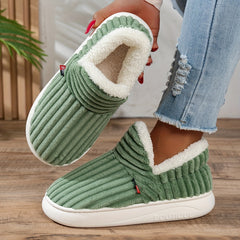 Maureen cozy plush slippers in green